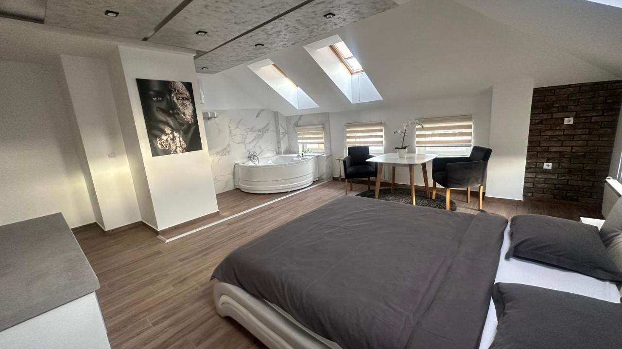 Seti Gorgeous Apartments With Jacuzzi 베오그라드 외부 사진